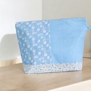 Makeup bag